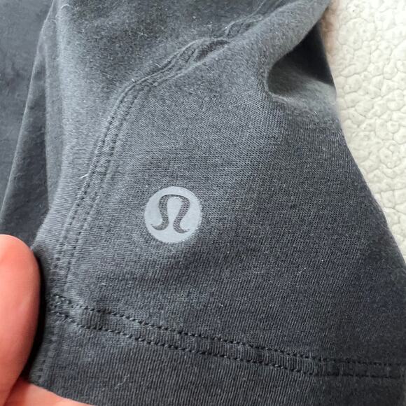 Lululemon Black Short Sleeve Tee Size 6 - Picture 6 of 10